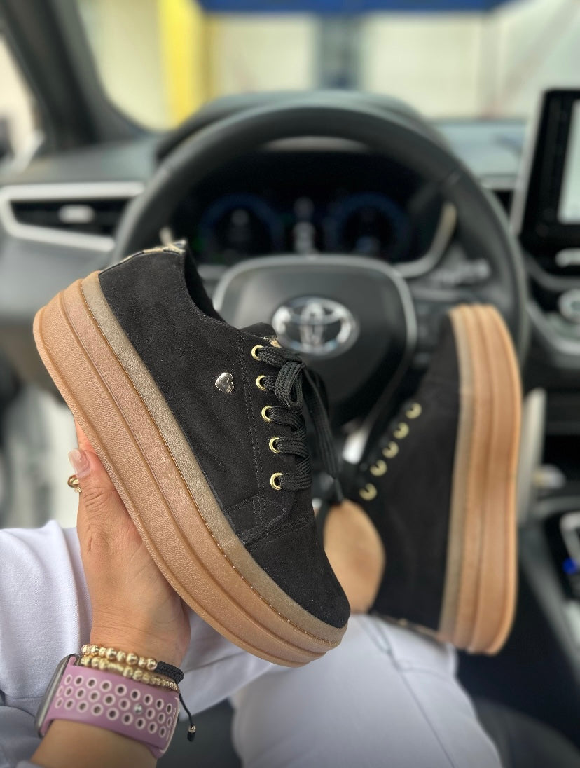 TENNIS BOLD