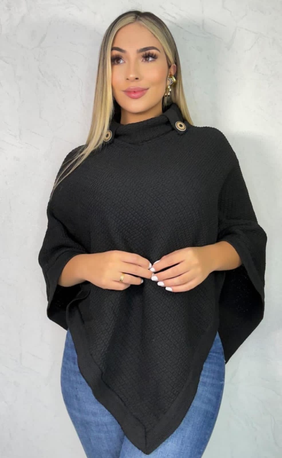 RUANA TEJIDA PAOLA