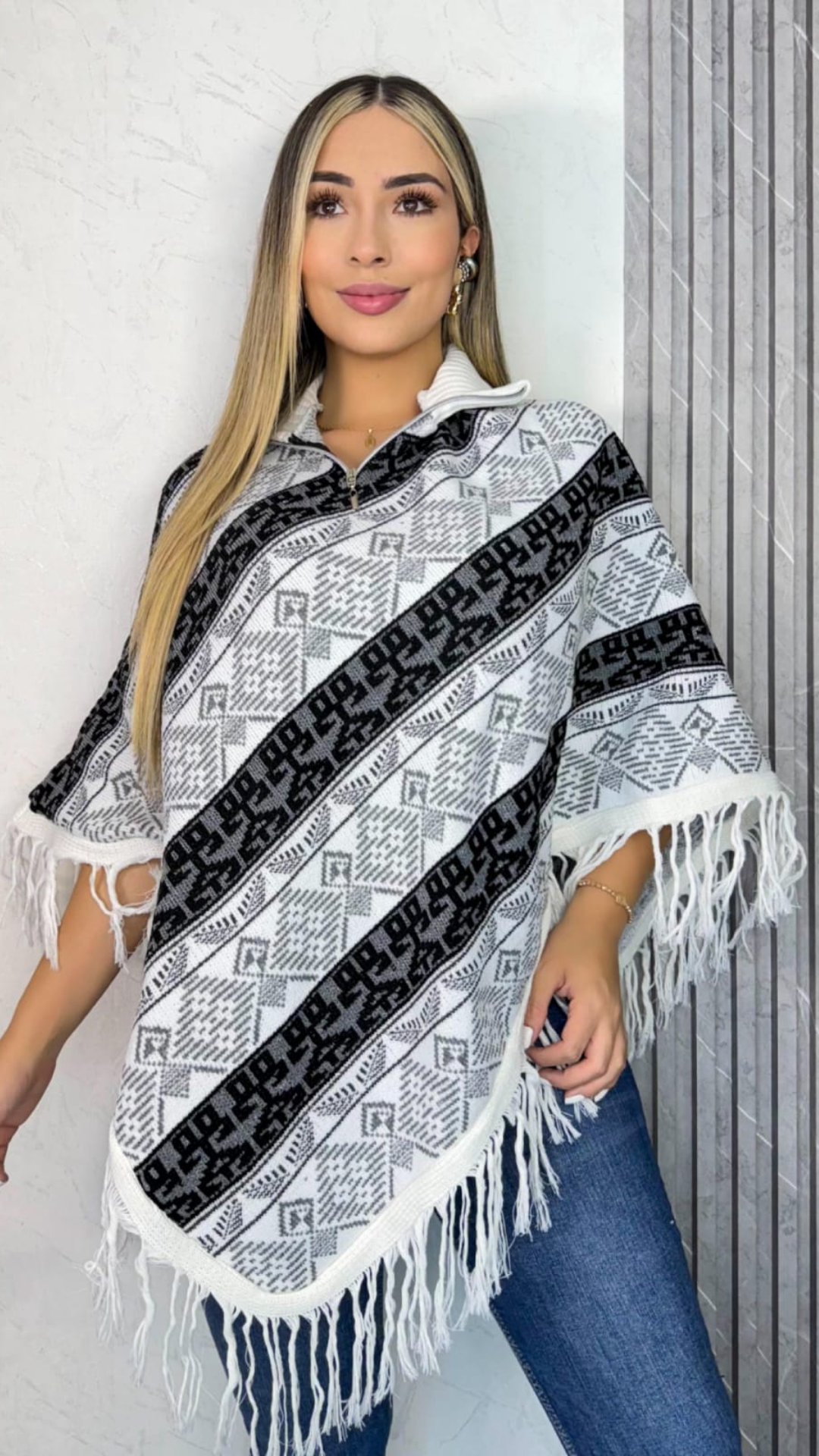 RUANA ISABELLA