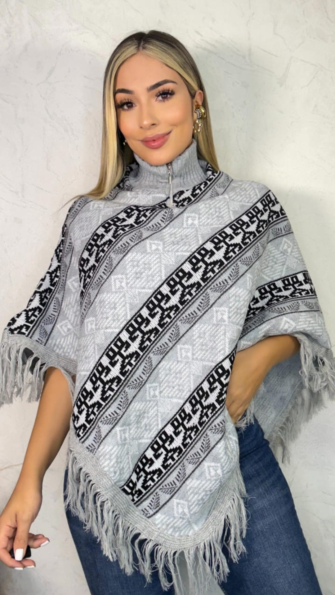 RUANA ISABELLA