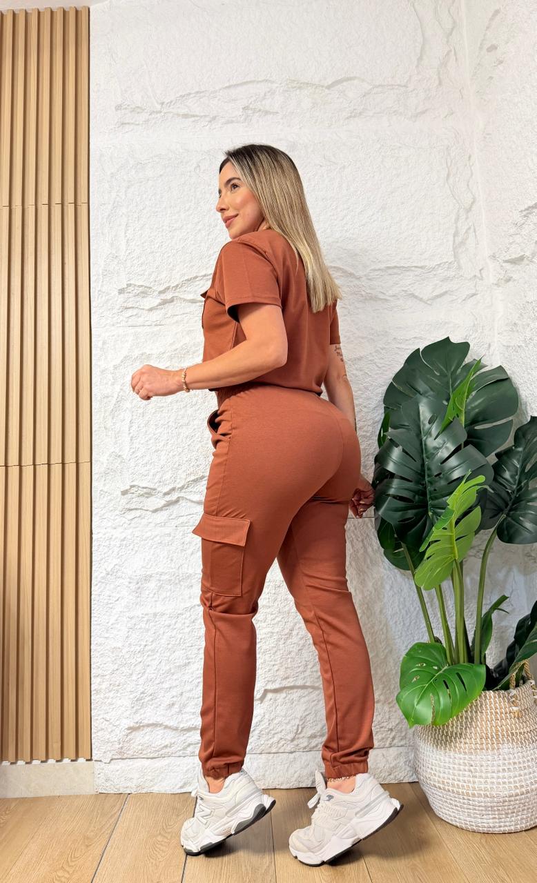 Conjunto Mia