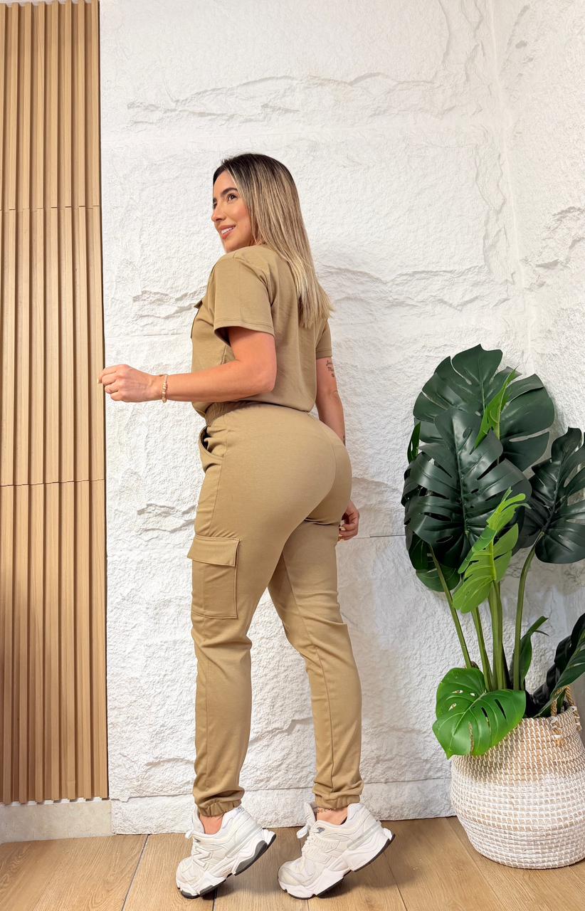 Conjunto Mia